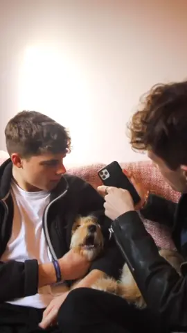 His phone just vanished! 🤭😱 #tiktok