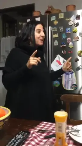 Hahhhahha😂🔥 #sonosonosamuel #mum❤️ #bianconerodifferenzazero Instagram ☝🏾