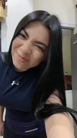 No soy @charlidamelio pero ajá es un trabajo honesto 🤣💖 #parati #foryopage #viral #4u #fypc #xyzbca #trending