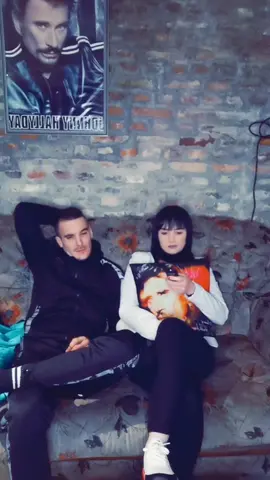 Mets @ et la 1ère personne t'aime en secret 💘#pourtoi #acting #humour #tiktok #couplegoals