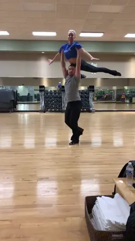 “The Bird” 🦅 #dance #dancelifts #acrodancechallenge #dancchallenge #dancecouple #duetletsseeit