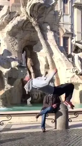 How would you react to a random backflip from @josetengiz_ ? #extreme #backflip #reaction #rome #roma #stunt #extremesports #fyp #foryoupage