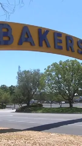 If you live in Bako you know😂#greenscreen #bakersfield #foryourpage #bakersfieldcalifornia #bakersfieldmemes #bako #Home #afterthefunction #funny