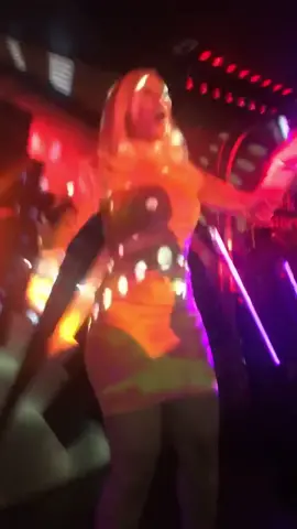 @dojacatv doing the say so dance