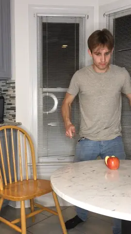 Worlds fastest fruit ninja! 🍎 #speedtuttingchallenge #benbowling