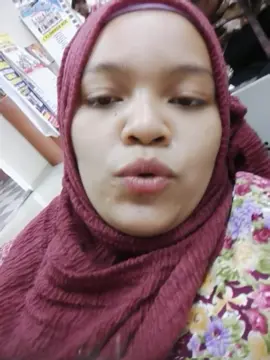 lambat noh depa ni tok. jom kita p beratoq ayam kfc medti tak boring 🤣🤣
