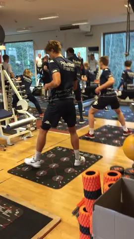 Movements variability and preparations for football players in rotationlunges #exercises #workout #procedos #squats #lunges #personaltrainer