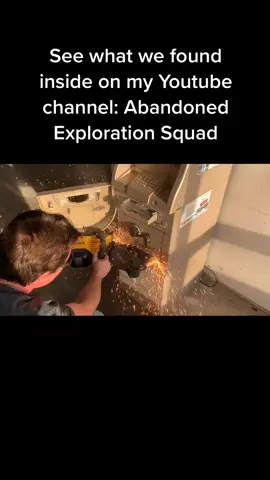 We broke open an abandoned atm (spoiler it was full of money!!!) #quickcuts #money #abandoned #whatsinside #explore #fyp