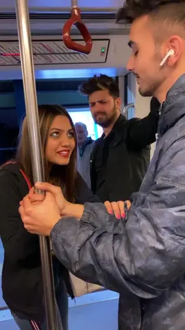 Ye kya karte ho tum dono 🙄😅 @simarr6000 @gloriousritika #simrit #shivamanand #foryou #cute #metro #viral #tiktok