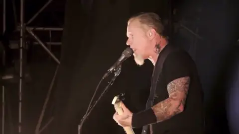 Metallica:For Whom The Bell Tolls Live #forwhomthebelltolls #metallica #metal #metalhead #entersandman #ridethelightning #livemusic #music #rocknroll