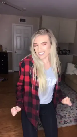 Coco butter kisses! 💋 #fyp #foryoupage #dancetrend #remix