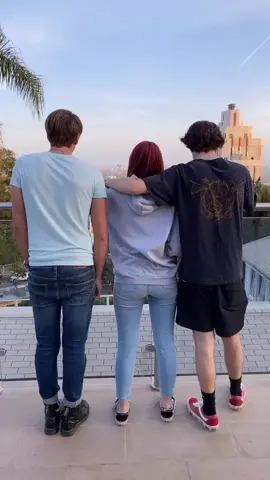 DON’T CHEAT! 💪🏼 @laclickhouse  @itsahlyssa @_mainlabel / IG: javilq