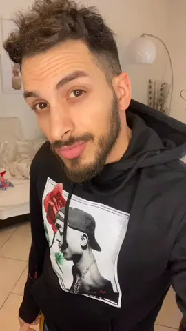 Ops 😅🤪🤪 buongiorno 🔥🥰 che ne dici? #alecaccio #hombre #guys #ragazzo #Fitness #face #milan #tik_tok #tiktokers