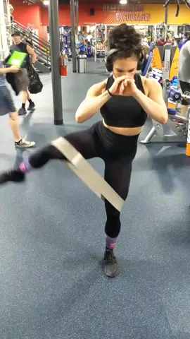 #bandedworkouts #UltraSmoothMoves #whatthissays #bringonthegains #AfterMyCoffee #workoutroutine #fitmom #gymchallenge #shape