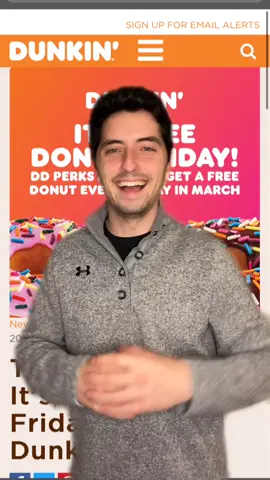 Another free food announcement! This time free donuts on Fridays from Dunkin Donuts. Share with a donut lover #greenscreen #donut #dunkin #freefood