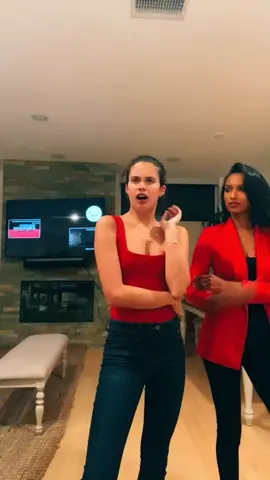 #meangirls @realsarasampaio