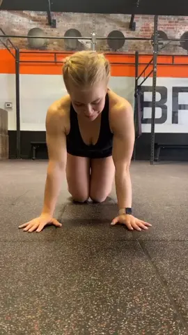 Plank challenge accepted! With my own twist 🤪 #plankchallenge #fyp #Fitness #fitnesschallenge