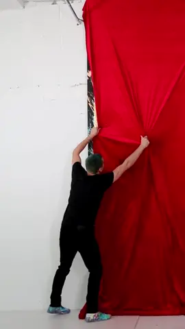 Title: “Effusion” Price: $50,000 ... DM on Instagram for FREE screensaver/lock-screen. #art #callenschaub #oddlfysatisfying #effusion #ChaliceofChaos