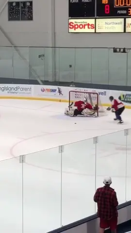 Fake to Back handed Datsyuk. Tag a friend who should do this move!!! @sposa92 #PlayWithLife #hockey #foryou #breakaway #goal #sports #gameon #tricks