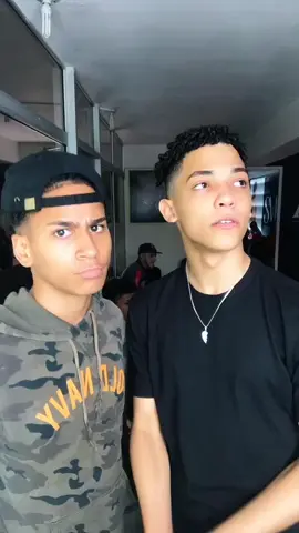 no puedo durar mucho sin reírme 😂 @oscartnt