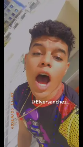 Oyeeeee !!!! #destacame #elversanchez #viral #ellapuedehacerlo #1comedy #tiktokenespañol #spain #mexico #simetricos