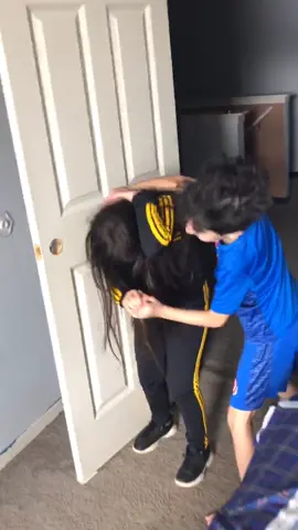 WAR😭 ft. @fortnite.layth and my cousin #foryoupage