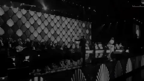 من فنانك المفضل 🌚