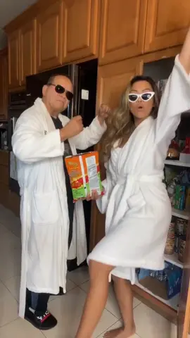 Bored in the house with @therealpapav #foryou #foryourpage #family