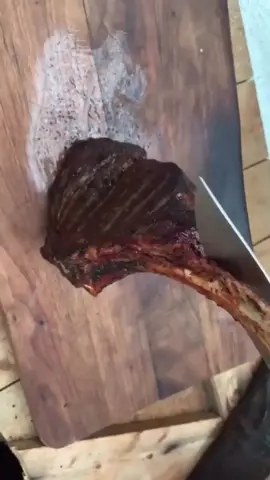 Let's do it folks! Cut that beast!! #steaklover #reversesear #cavemanstyle #fyp #fy #foryou