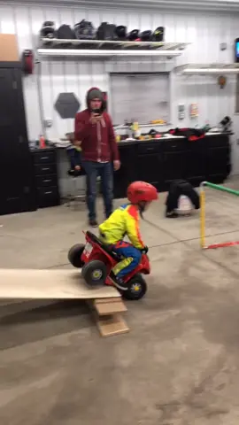 DIY toddler ramp, not recommended. 🤪