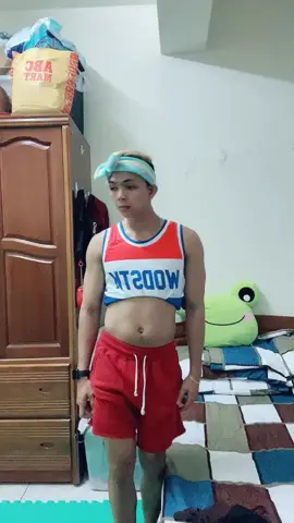 Takot si bakla👊🏻😂 #pinoytiktoktaiwan🇹🇼🇵🇭 #tiktokboy #taiwantiktokers #flextheabs #happylang