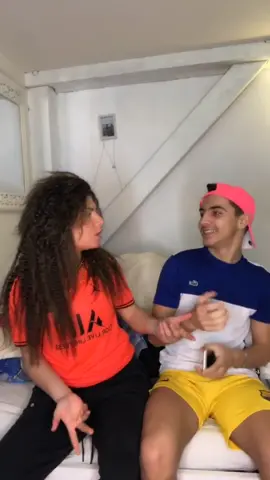 Mes prank parte toujours en c******🤯😂Vous avez vu mon dernier post insta 🤔😍( LisaJulyaSantos) #france#confinement#coronavirus#pourtoi#nerispas
