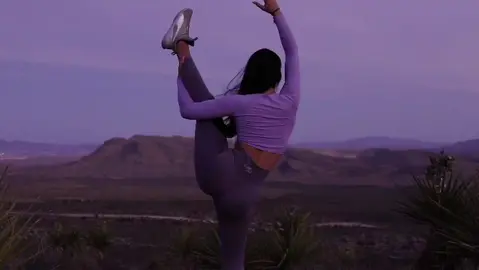 Madessentials ✨ Seamless leggings, tops, workout bands and workout guides 💪🏼 www.madisonginley.com #leggings #mybrand #smallbusinessowner