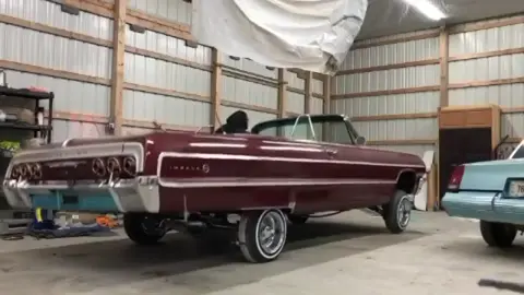 This #ls packed #impala though 🔥 we dig a good #lowrider ?! You #lsswap fans?! Check out my other pages : @protouring  @hotrodsandmusclecars  !