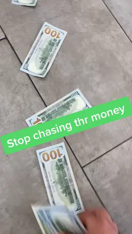 How much did you count? #cash #money #lambo #moneychallenge #cashchallenge #dollars #100 #quarantine #workhard #fyp #foryou #foryoupage #lamborghini