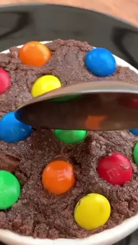 RATE this dessert! 1-100 and would you EAT or PASS? #eatorpass #mandms #chocolate orig bid by ptheledge