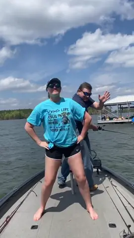 When the fish aren’t biting ya dance! #lakemartin #alabama