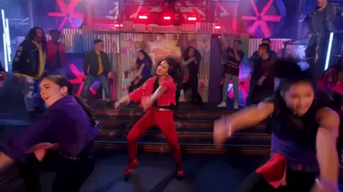 Night Falls Remix Part 3 ⚔️😍🥰❤️💜❤️💜💜💜🎧👑💃🏻🥁#descendantsremixdanceparty #descendants3 #chillinlikeavillain #disney #remix #sofiewylie #dance