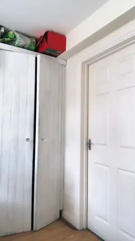 When you and your mates jam come on in the club...move over bitches🤚🏼