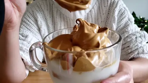 frothy coffee recipe ☁️ #satisfyingvideo #asmr #frothycoffee #whippedcoffee #coffee #icedcoffee #asmrvideo #asmrsounds