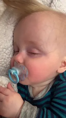 Such a sucker when I play with his hair 😴😴 #outlikealight