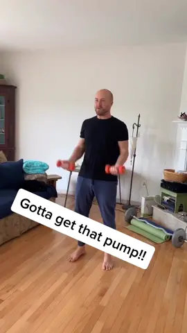 Gotta get that pump!!! #reallifeathome #moreyouknow #fyp #foru #foryou #playbyplay #moodboost #happyathome #exercise #lifting #pump