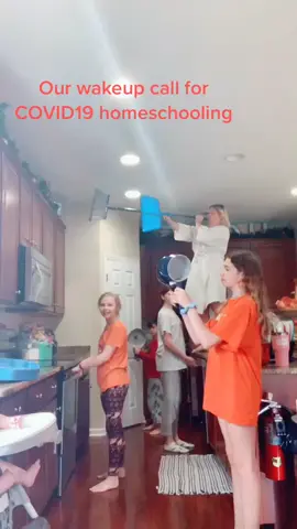 #homeschoollife #wakeuptime