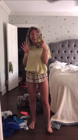 Chloe v. Corona 🤪🤪honestly did a lot today kinda surprised #DecadesofHair #distancedance #quickrecipes #tigerking #fyp #foryou #viral