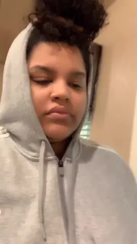 Quarantine chronicles￼￼ #WerkItFromHome #fyp #foryoupage #funnyvideos #boredathome #beautifulgirl #idknever #DecadesofHair #