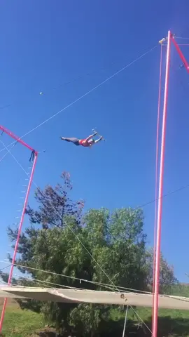 Ughhh I miss flying (not my best split 🥴) #fyp #foryou #foryoupage #trapeze
