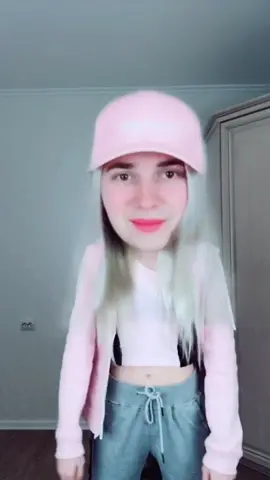 Уговорила маму снять со мной видео🤪