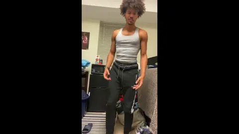 The cold never bothered me anyway😂🙌🏾 #fyp #foryoupage #facts #funny #college #uncp #tb #views #cold #chill #quarantine #anemic #lightskin #viral