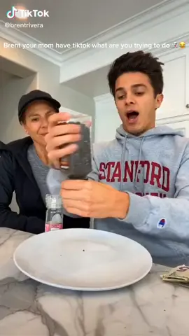 @tiktokmama555 @brentrivera #viral #fypシ #rivera Brent what are you trying to do she has tiktok 😉💙✌️