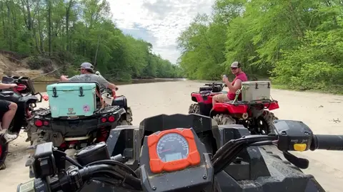 All the uggaduggas! @josephjones505 #honda #hondagang #sendit #fullsend #offroad #4x4 #revlimiter